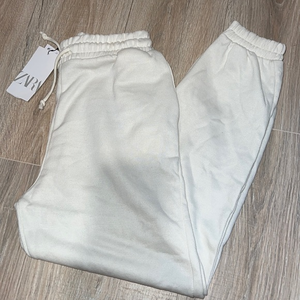 Zara Beige sweatpants‎
